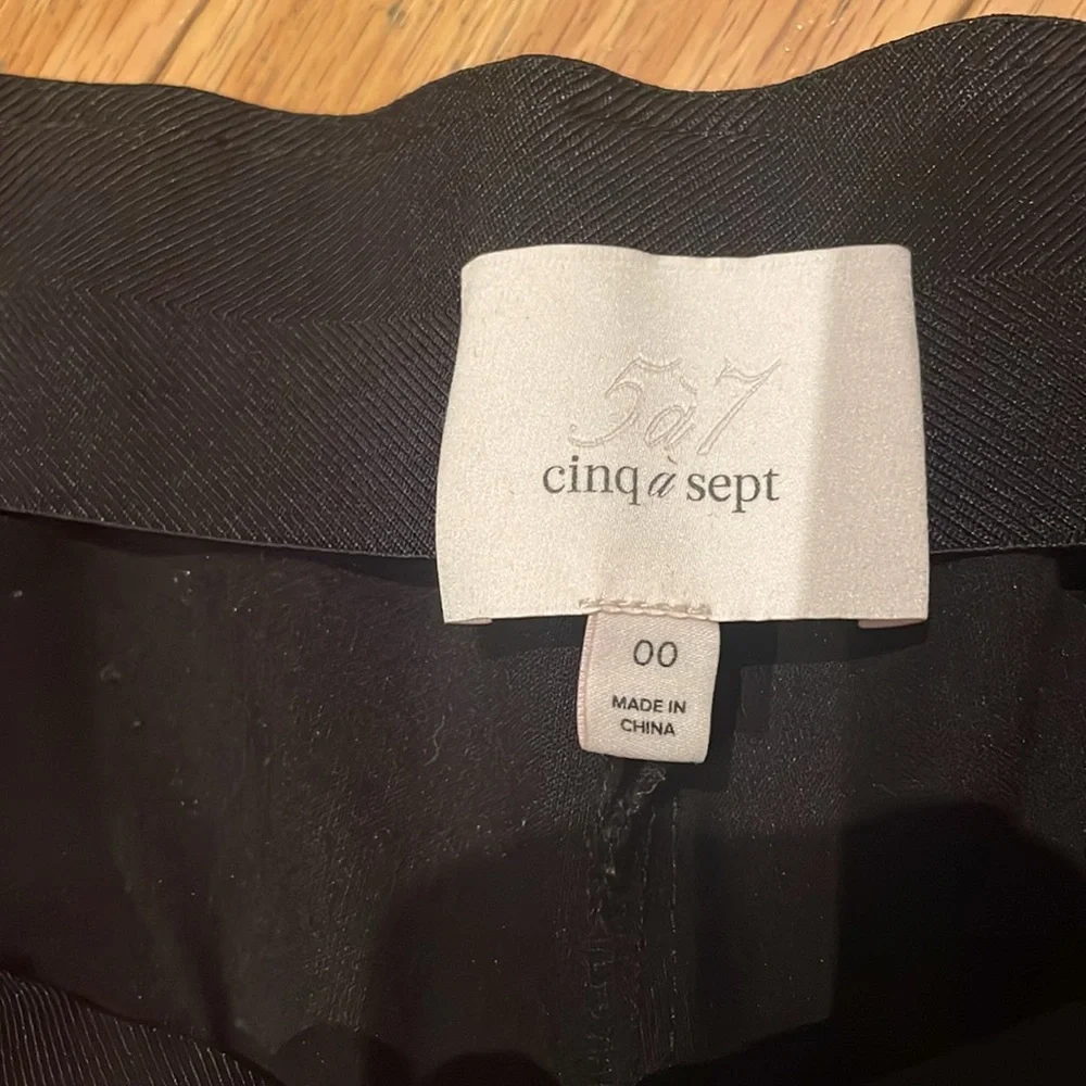 split hem black pants - Picture 2 of 3
